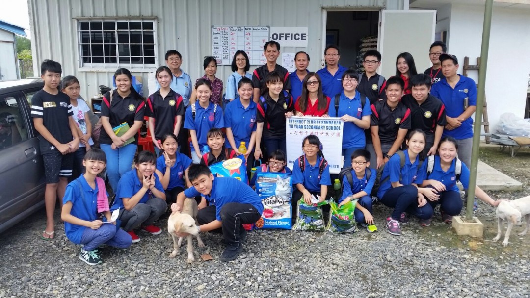 Voluntary Work by Students from Interact Club of Yu Yuan Secondary School